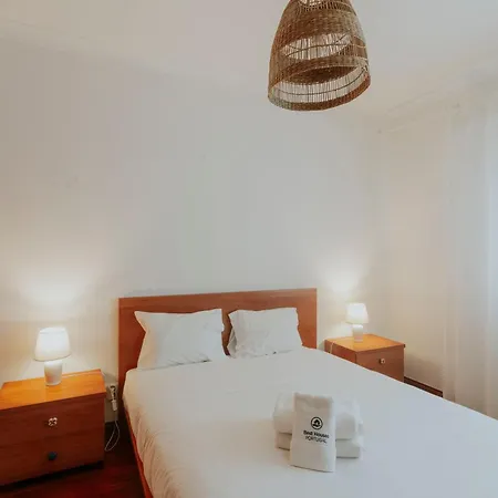 68 - Downtown * Ferrel (Leiria)